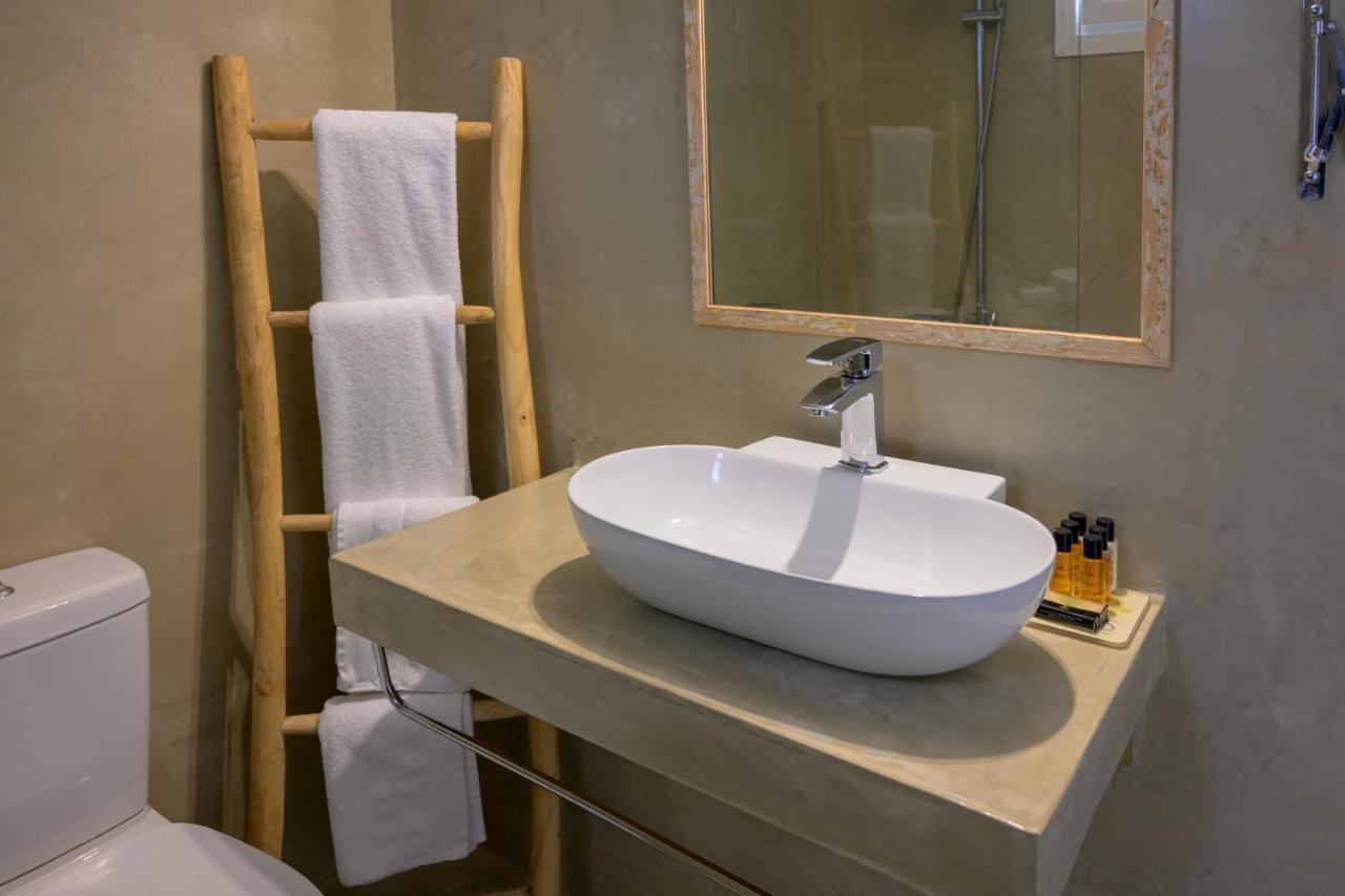 Oikies Small Elegant 3* Mytilíni