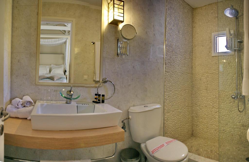Oikies Small Elegant 3* Mytilíni